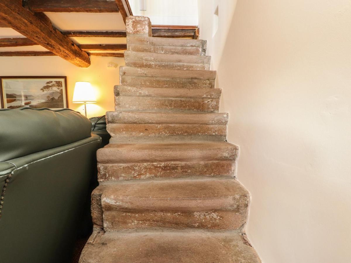 Beehive Cottage Bentham ภายนอก รูปภาพ