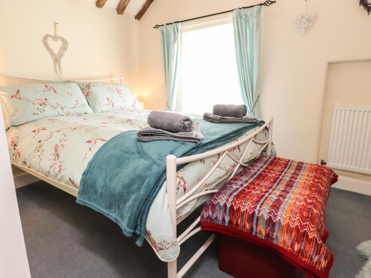Beehive Cottage Bentham ภายนอก รูปภาพ