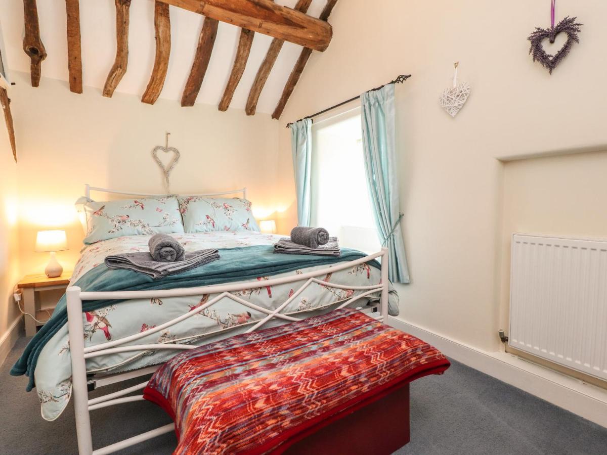 Beehive Cottage Bentham ภายนอก รูปภาพ